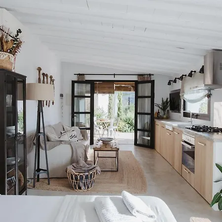 ホテル Ca La Llum